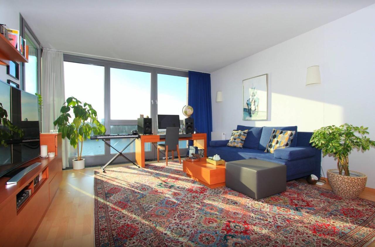 Апартаменты Luxury Space At The Best Address In Братислава Экстерьер фото